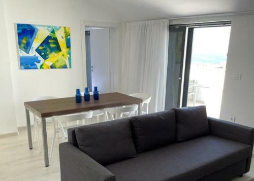 Villa Aquamarine Apartments