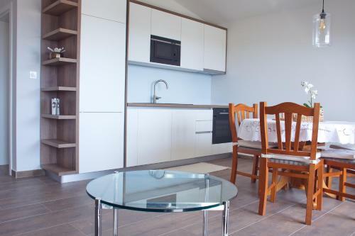 Retro & Fancy Apartments Lld