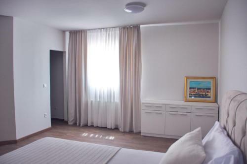 Retro & Fancy Apartments Lld