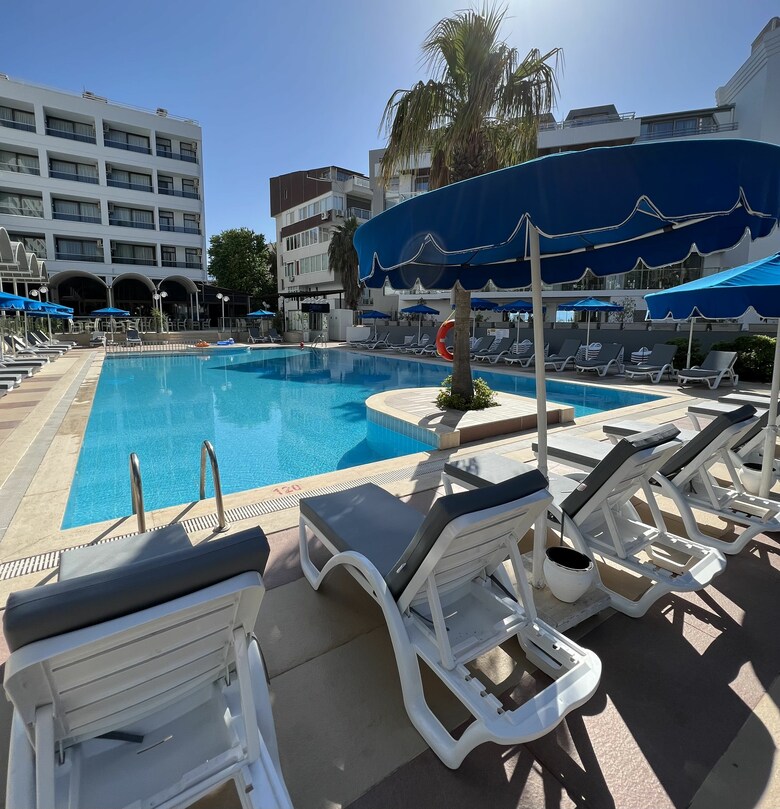 Hotel Kaya Maris