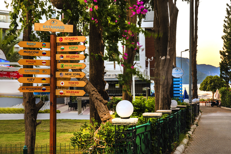 Hotel Kaya Maris