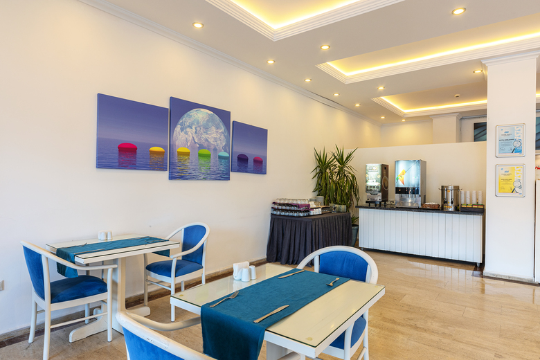 Hotel Kaya Maris