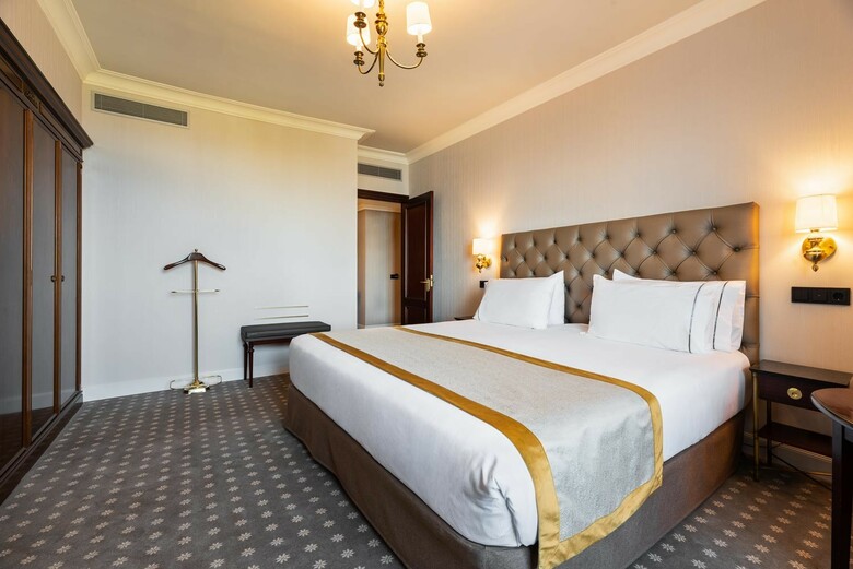 Eurostars Hotel Real