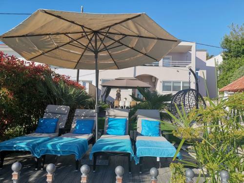 Villa Maris- Beachfront Villa With Exclusive Pool