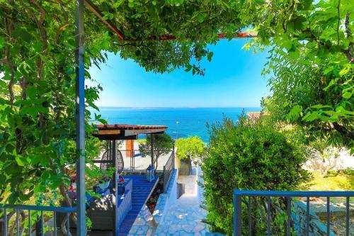B&r, Beach Studio Apartment