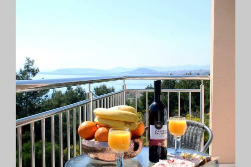 Holiday Apartments With Sea View