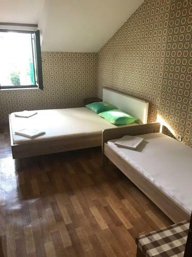 Big 4-bedroom Apartment Perica, Podstrana