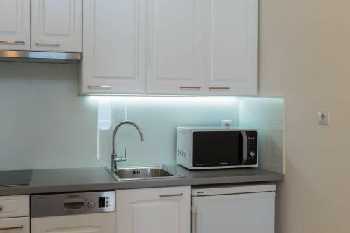 Sunrise Beach Apartments