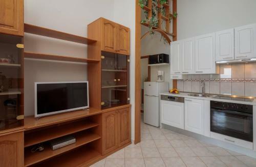 Sunrise Beach Apartments