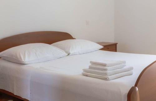 Sunrise Beach Apartments