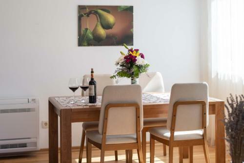 Apartment House Ivan John
