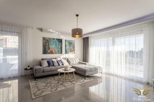 Brand New And Unique Villa Tomi
