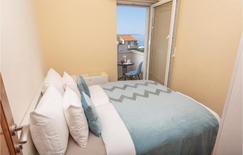 Beautiful Apartment In Podstrana With 2 Bedrooms