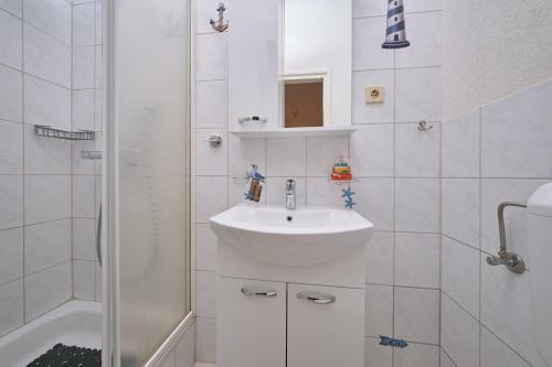 Apartamento M Entire Floor In A Spacious House With Pool