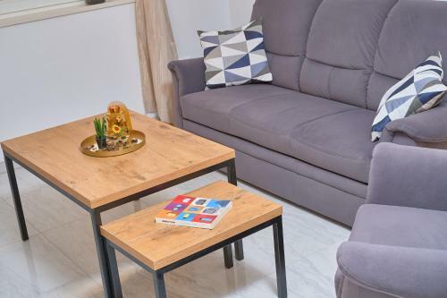 Apartamento M Entire Floor In A Spacious House With Pool