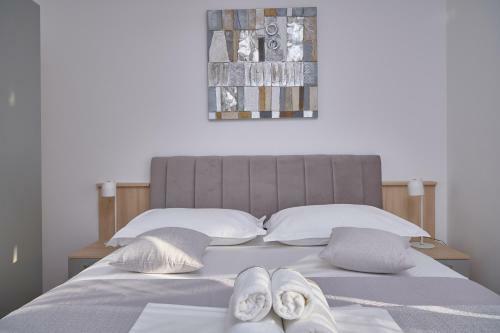 Apartamento M Entire Floor In A Spacious House With Pool