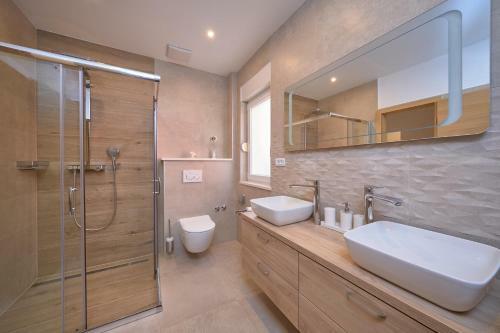 Apartamento M Entire Floor In A Spacious House With Pool