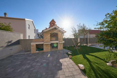 Apartamento M Entire Floor In A Spacious House With Pool
