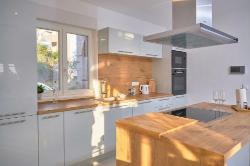 Apartamento M Entire Floor In A Spacious House With Pool