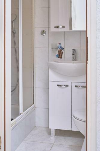 Apartamento M Entire Floor In A Spacious House With Pool
