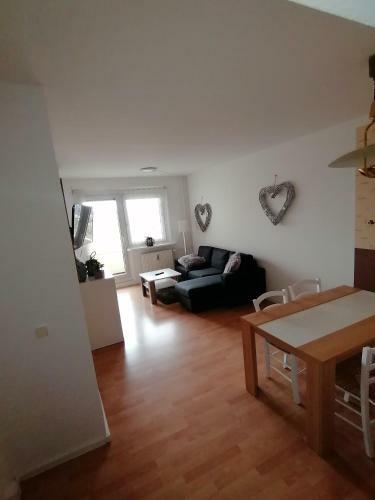 Apartamento Sch�ne Ferienwohnung �ber Den D�chern Von Plauen