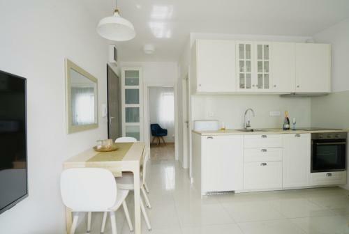 Apartment Perla - Modern And Cozy