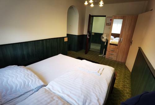 Bed & Breakfast Komplex -rendezv�nytermek-panzi�-apartman-irod�k-