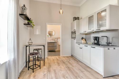 One Moment Boardinghouse - Apartment Forest