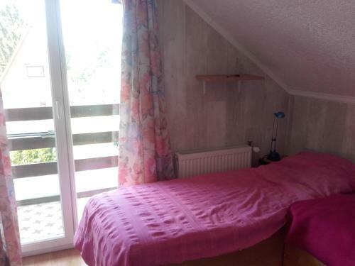 Gy�ngyvir�g Apartman