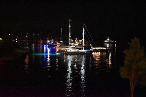 Waterfront Luxury Paradise House Apart3