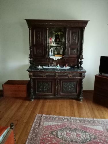 Vad�sz Lakr�sz Zanati Apartmanh�z