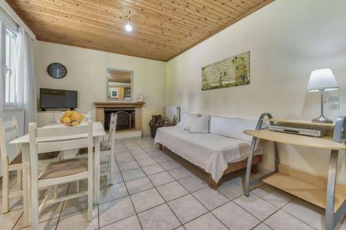 Gina's Cottage House