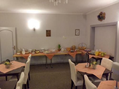 Hostal Landgasthof Fegetasch