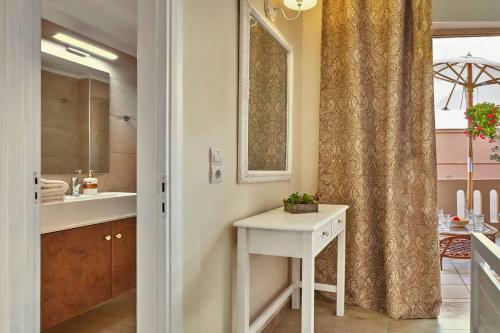 Natasha's Luxury Apartment By The Sea