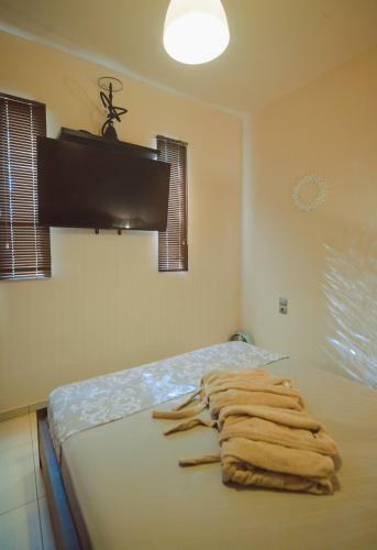 Modern 2 Bedroom House With Beautiful Garden