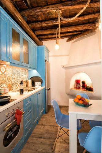 Gavrion's Nest - Premium Cycladic Studio