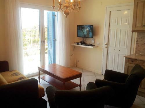 Hostal Andros Homes Sea Side Apartment & Studio