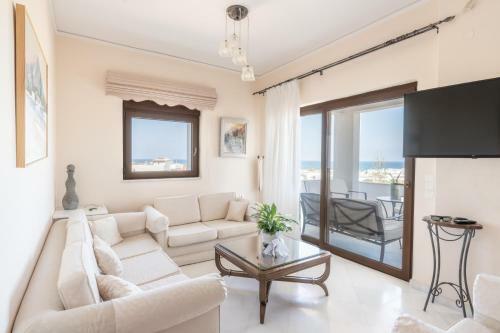 The Maisonette: Five Min From The Beach With View