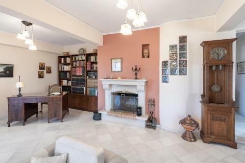 The Maisonette: Five Min From The Beach With View