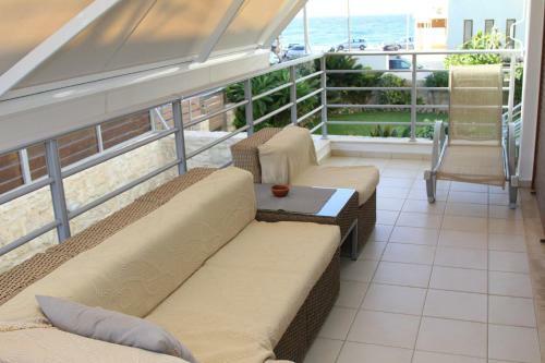 Sunny Villa By The Beach Gournes