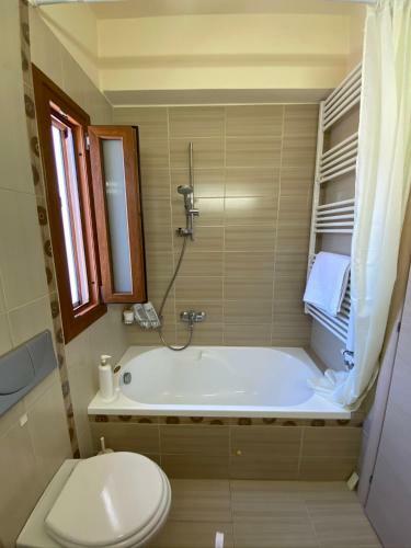 Sunny Villa By The Beach Gournes