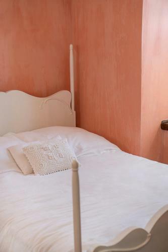 The 1813 Painter's Villa By Neuvel