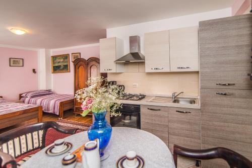 Apartmani Marina Pore?