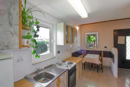 Radan - Apartments Near Brulo Beach