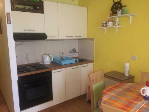 Cosy Apartment Near The Sea