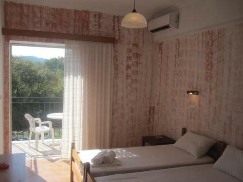 Anetta Studios & Apartments