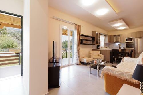 Planet Villas Ipsos By Konnect - Shared Bbq & Garden
