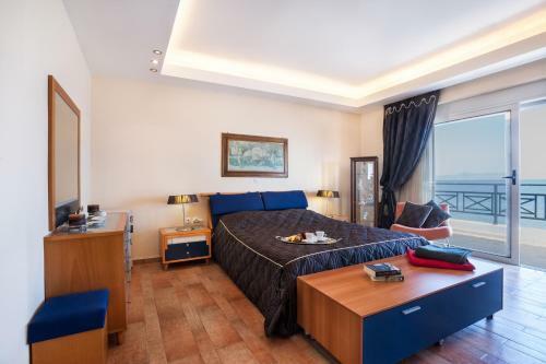Villa Searene Deluxe Seafront Maisonette