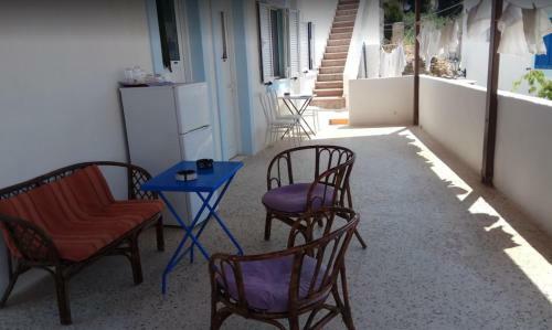 Hostal Grandma Vasiliki Rooms To Let