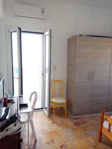 Hostal Grandma Vasiliki Rooms To Let